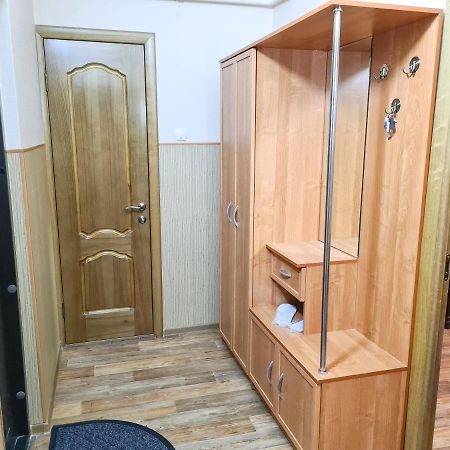 Апартаменты На Улице Розыбакиева, 103 Alma-Ata Exteriör bild
